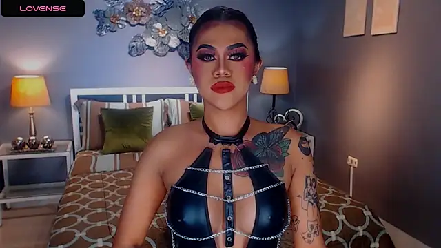 StellaStrong30 online show from March 5, 1:59 am