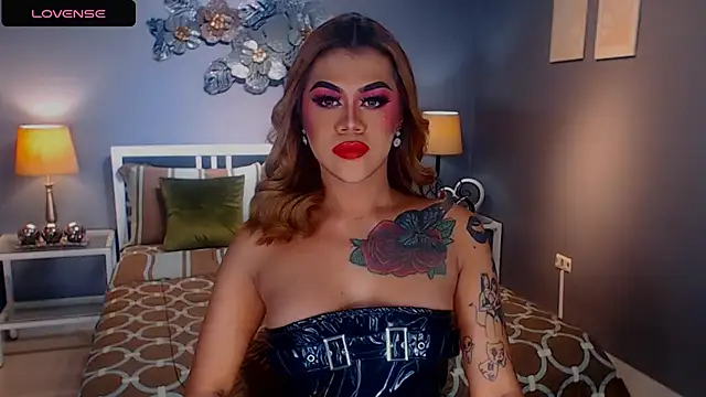 StellaStrong30 online show from March 6, 1:53 am