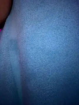 caroline cossei online show from January 10, 9:43 pm