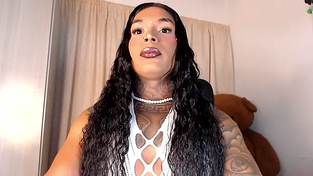 XXVIOLETTAXX online show from July 5, 6:31 am
