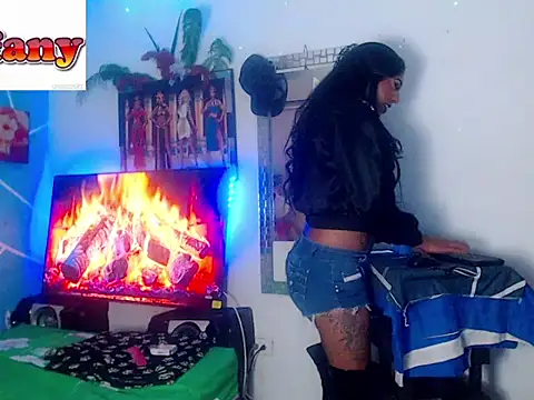 iris goddessofthesky online show from June 13, 4:56 am