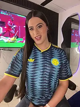 Naughtysofiaa online show from July 7, 8:13 pm