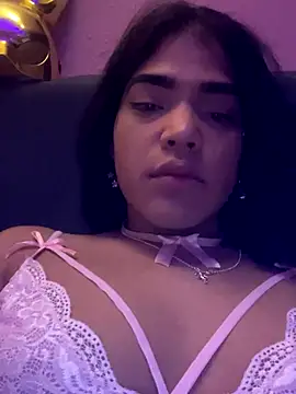 sophiahot thick online show from November 16, 6:45 am