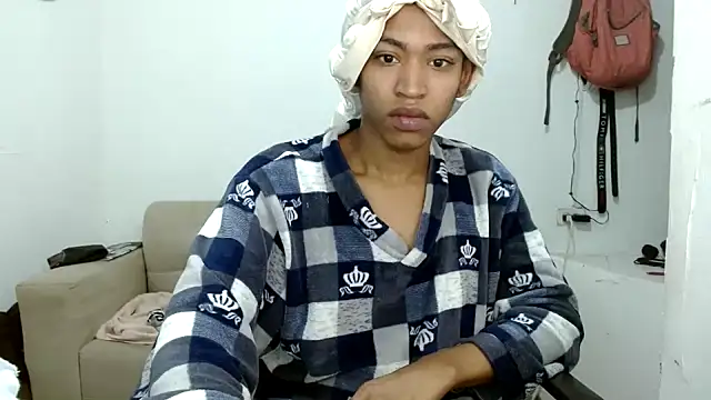 angelamarie1 online show from December 4, 1:26 pm