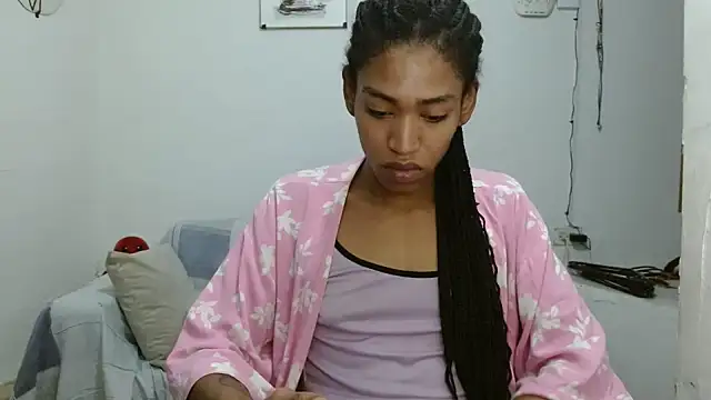 angelamarie1 online show from June 27, 12:22 pm
