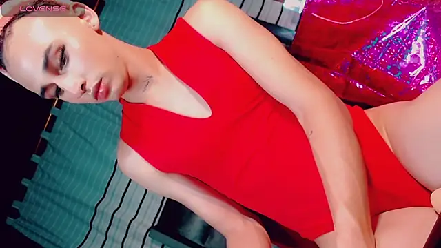 Snapshot of CharlotteBigCock chatting on February 25, 4:10 pm CharlotteBigCock online show from February 25, 4:10 pm