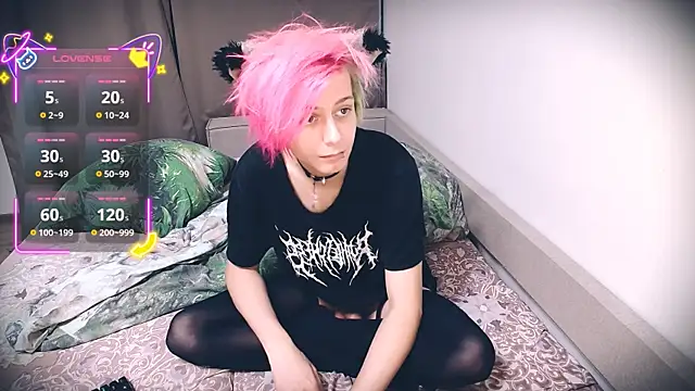 Littlepinkcat online show from August 5, 1:22 am