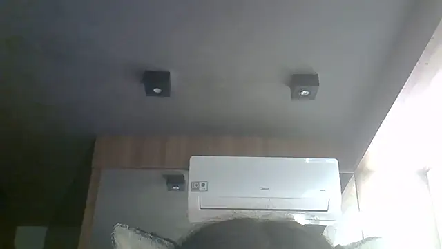 Skinny-Kitten online show from June 8, 1:28 am