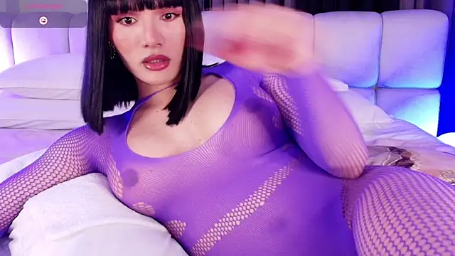 sweetieluna01 online show from June 29, 5:56 pm