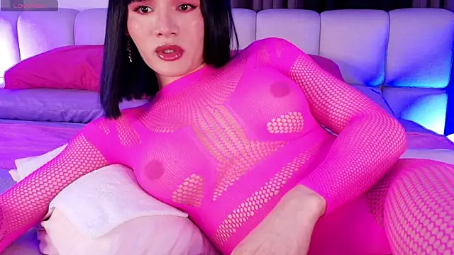 sweetieluna01 online show from July 18, 1:23 am