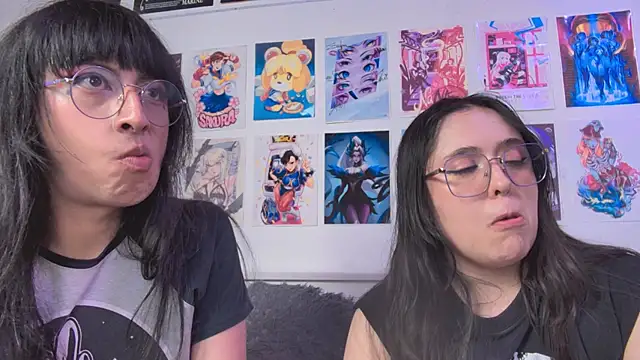 snowblack  online show from June 8, 1:28 am