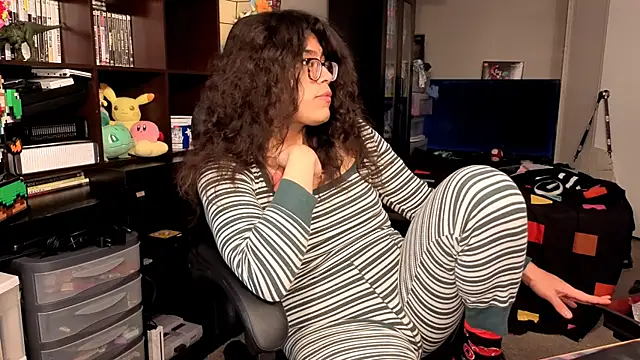 ShinyCherub online show from November 7, 1:06 am