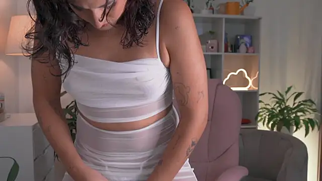 ari artis online show from December 12, 7:59 pm