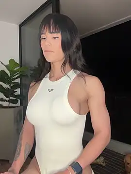 Helenbronwx online show from December 31, 12:00 am