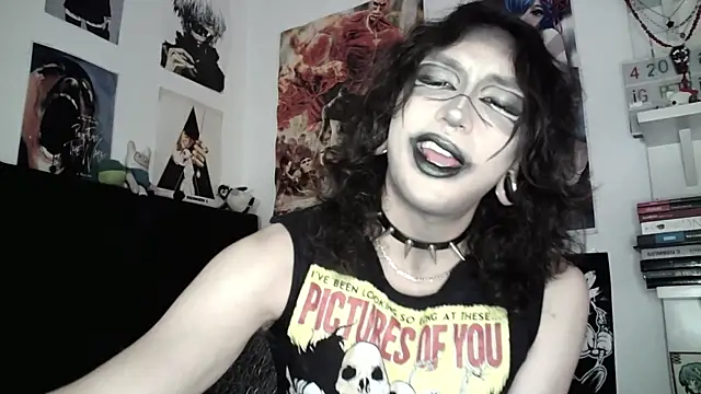 kiiler queen online show from June 9, 7:13 pm