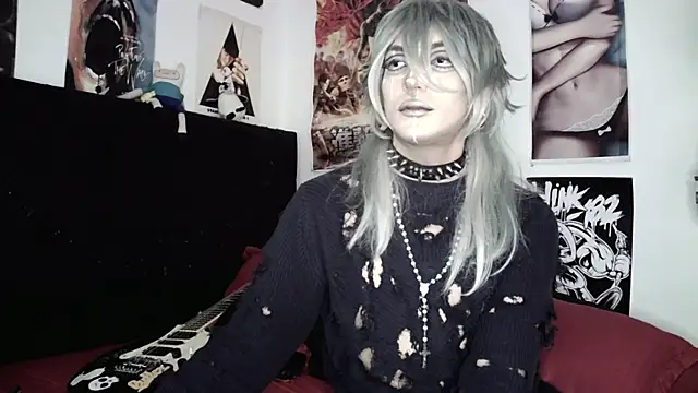 kiiler queen online show from July 24, 8:39 pm